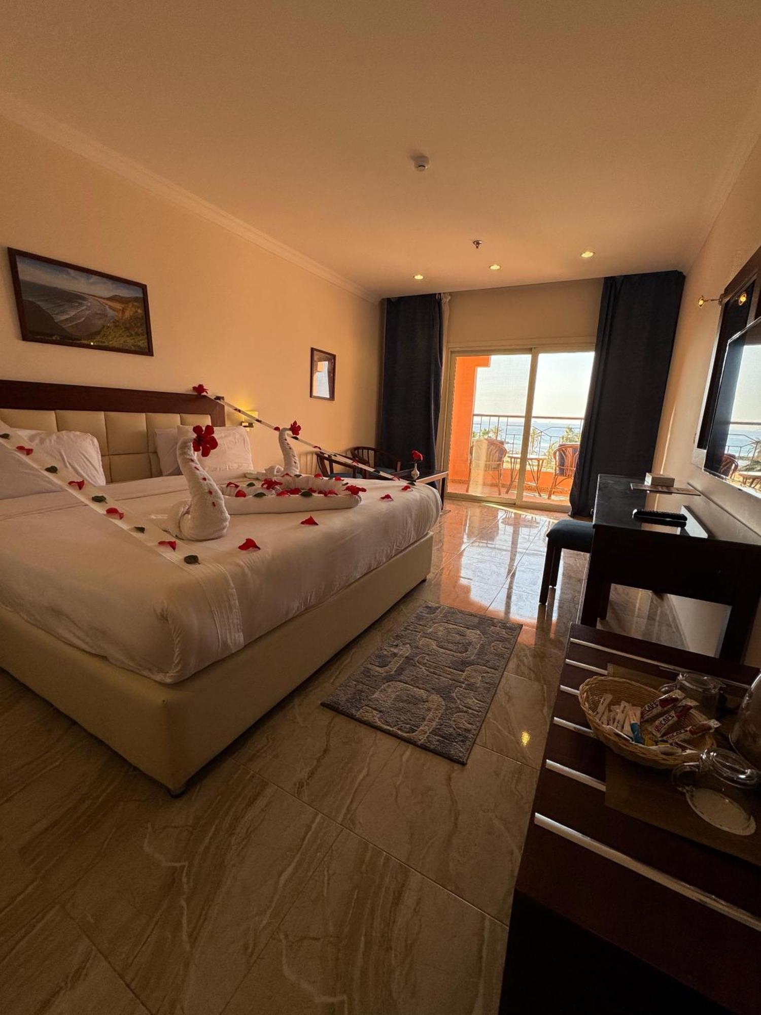 Dome Marina Hotel & Resort Ain Sokhna Ain Sukhna Ngoại thất bức ảnh